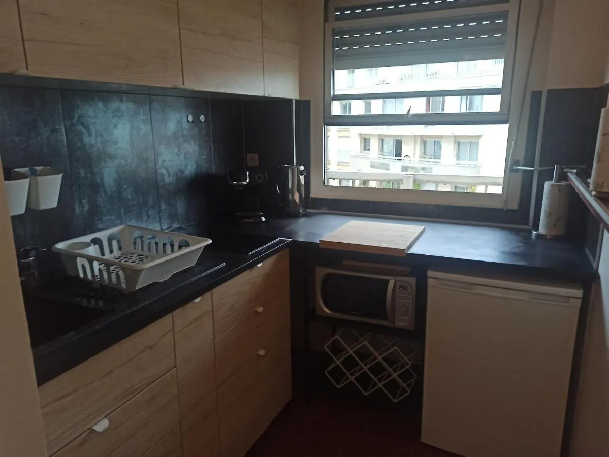 Apartamento Paris 2 pièces rénové 0*,  Francia