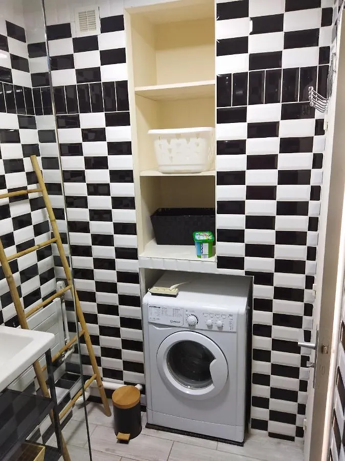 Apartamento Paris 2 pièces rénové 0*,  Francia